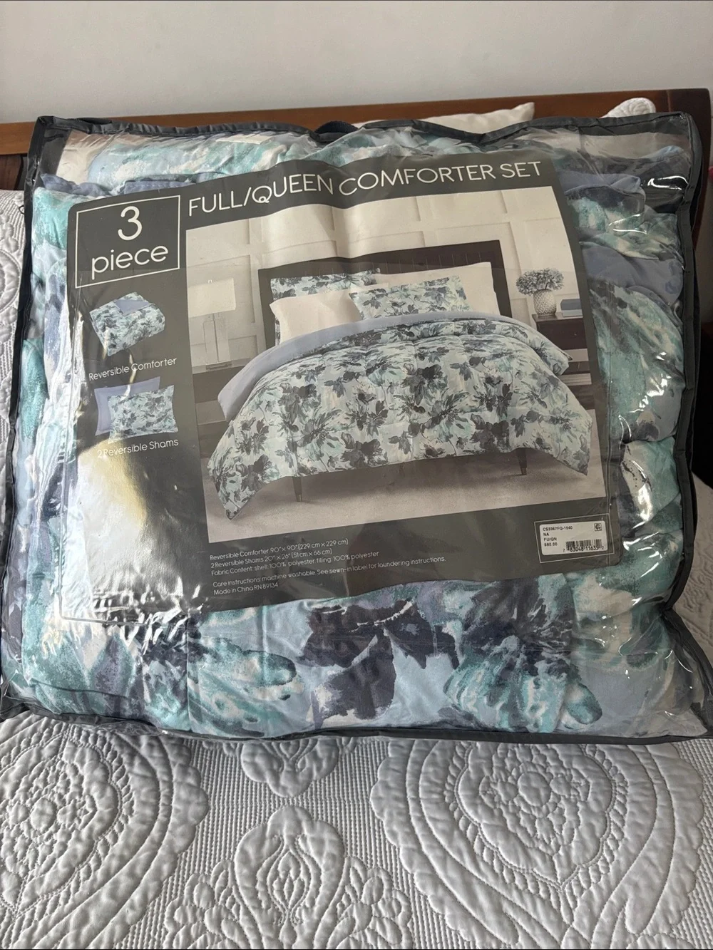Macy's Blue and Teal Floral Full/Queen Comforter Set